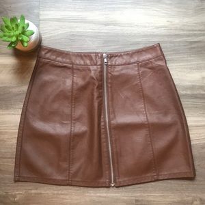 Forever 21 Womens Faux Brown Leather Mini Skirt Zip Front Medium